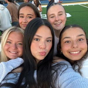 Meet your Posher, Eva